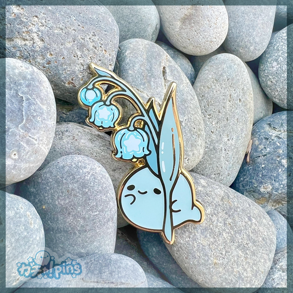 Season's Spirits Pin