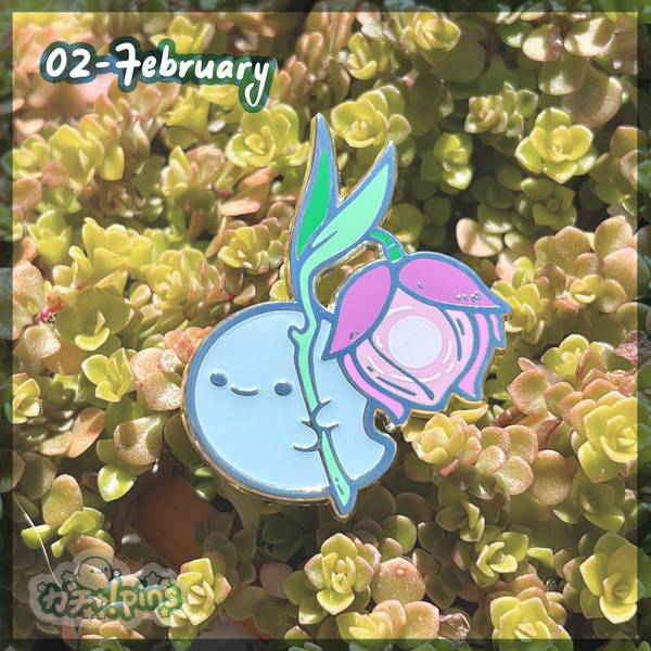 Season's Spirits Pin