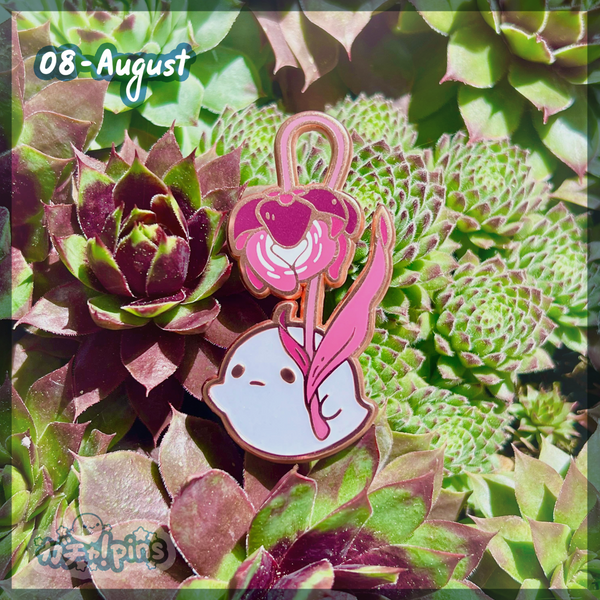 Season's Spirits Pin